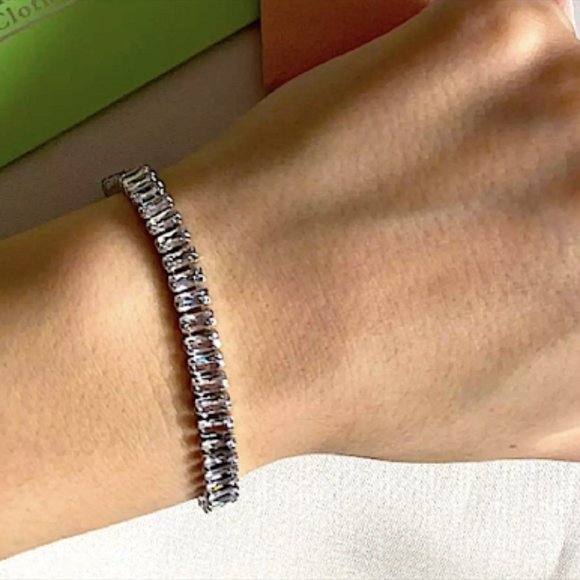 STERLING SILVER ZIRCON BRACELET - Picture 12 of 14